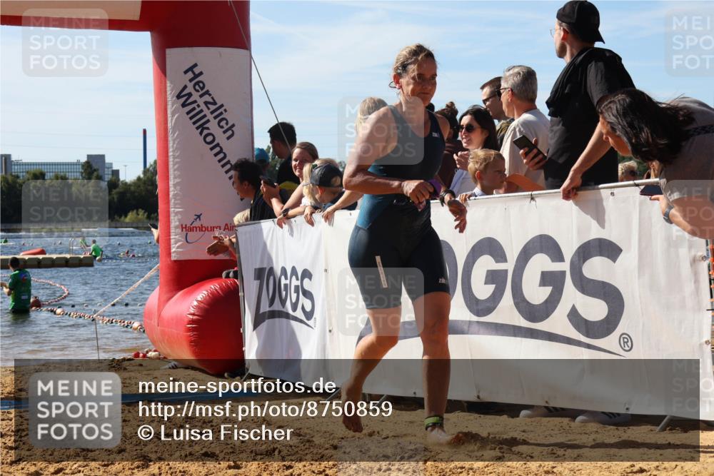 07.09.2025 - 19. Norderstedt Triathlon Luisa Fischer http://msf.ph/oto/8750859 07.09.2025 11:17:24 Schwimmen 773 meine-sportfotos.de