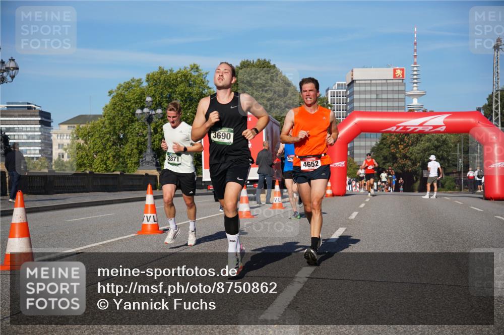 07.09.2025 - BARMER Alsterlauf Yannick Fuchs http://msf.ph/oto/8750862 07.09.2025 09:35:15 Laufen 2871, 3690, 279, 4652 meine-sportfotos.de