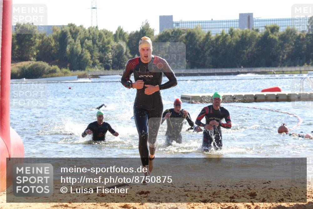 07.09.2025 - 19. Norderstedt Triathlon Luisa Fischer http://msf.ph/oto/8750875 07.09.2025 15:28:35 Schwimmen 499, 510, 513, 550 meine-sportfotos.de