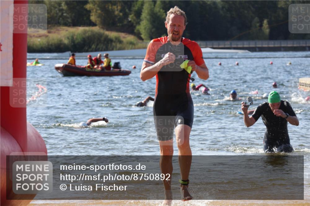 07.09.2025 - 19. Norderstedt Triathlon Luisa Fischer http://msf.ph/oto/8750892 07.09.2025 11:17:56 Schwimmen 736 meine-sportfotos.de