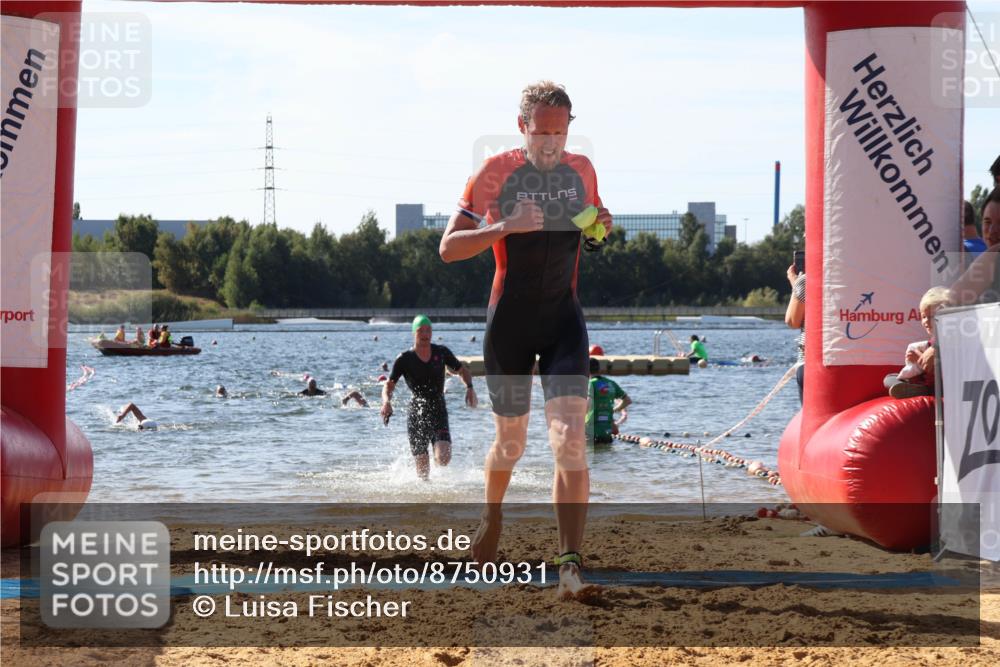 07.09.2025 - 19. Norderstedt Triathlon Luisa Fischer http://msf.ph/oto/8750931 07.09.2025 11:17:59 Schwimmen 736, 1357 meine-sportfotos.de