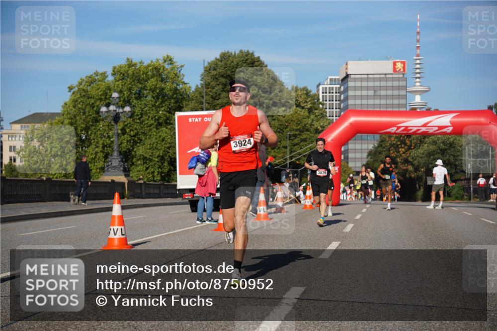 07.09.2025 - BARMER Alsterlauf Yannick Fuchs http://msf.ph/oto/8750952 07.09.2025 09:35:21 Laufen 3924, 3079 meine-sportfotos.de