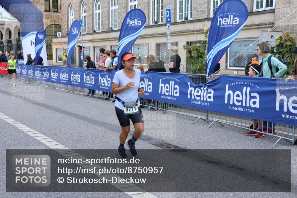 07.09.2025 - BARMER Alsterlauf Strokosch-Dieckow http://msf.ph/oto/8750957 07.09.2025 10:15:17 Ziel 2132, 2698, 2950, 3703, 3776, 4007, 4210, 4473, 6047, 6263, 6266, 6267, 6273, 8310, 8482 meine-sportfotos.de
