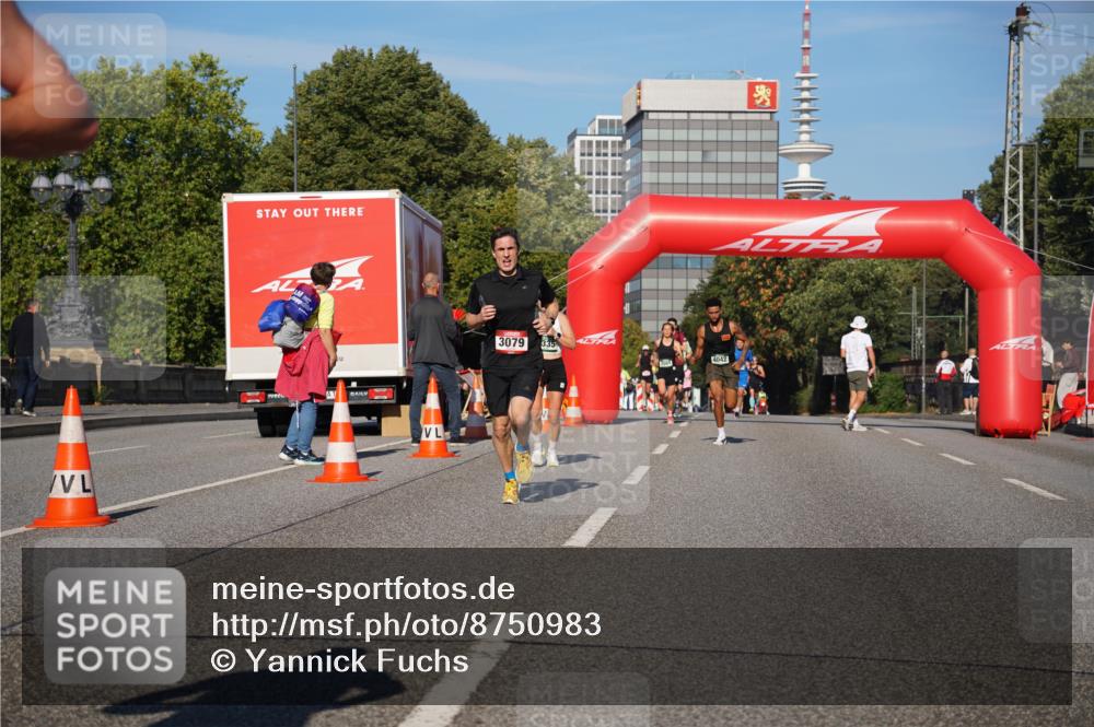 07.09.2025 - BARMER Alsterlauf Yannick Fuchs http://msf.ph/oto/8750983 07.09.2025 09:35:22 Laufen 3079, 335, 4042 meine-sportfotos.de