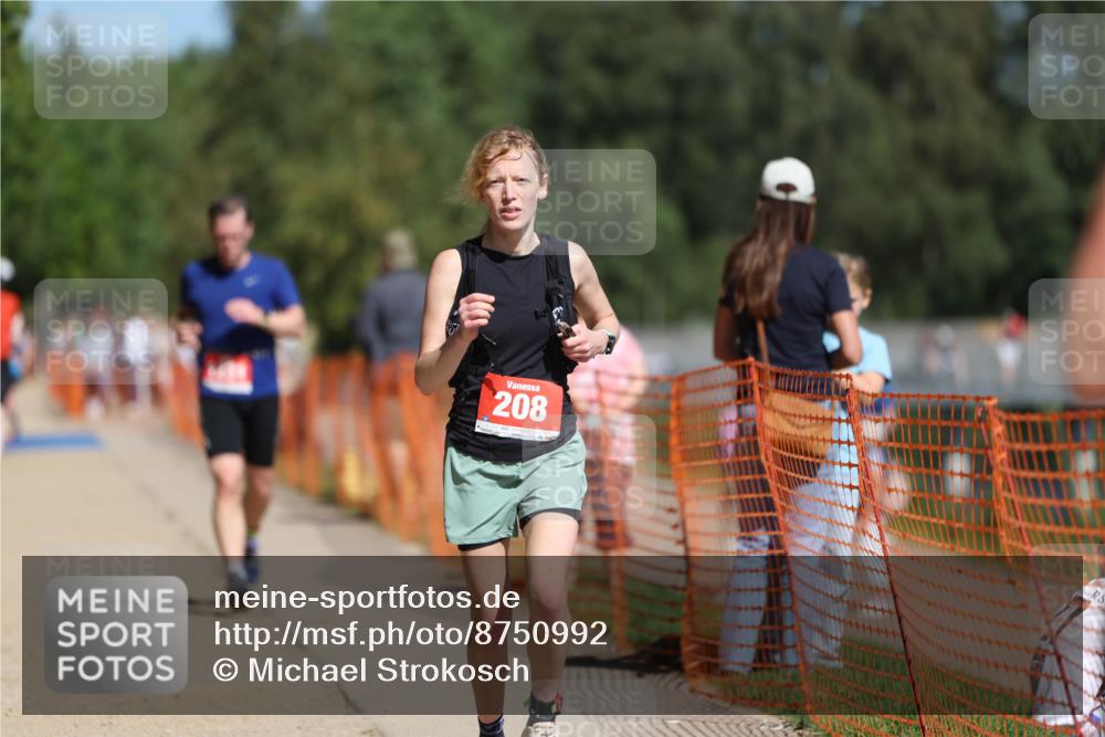 07.09.2025 - 19. Norderstedt Triathlon Michael Strokosch http://msf.ph/oto/8750992 07.09.2025 12:44:32 Laufen 208, 725, 1231, 1361 meine-sportfotos.de