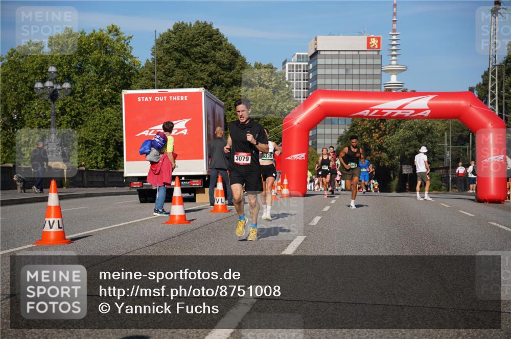 07.09.2025 - BARMER Alsterlauf Yannick Fuchs http://msf.ph/oto/8751008 07.09.2025 09:35:23 Laufen 3079, 6335, 4042 meine-sportfotos.de