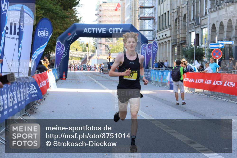 07.09.2025 - BARMER Alsterlauf Strokosch-Dieckow http://msf.ph/oto/8751014 07.09.2025 11:09:04 Ziel  meine-sportfotos.de