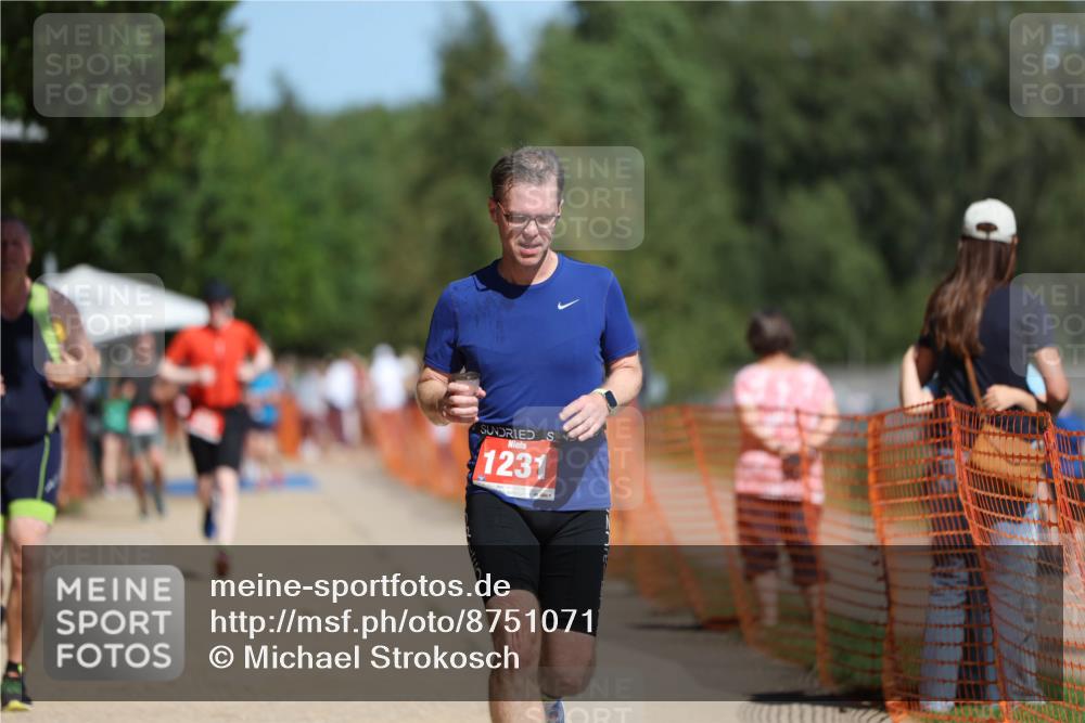 07.09.2025 - 19. Norderstedt Triathlon Michael Strokosch http://msf.ph/oto/8751071 07.09.2025 12:44:36 Laufen 208, 725, 808, 1231 meine-sportfotos.de