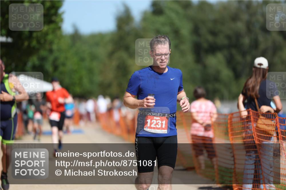 07.09.2025 - 19. Norderstedt Triathlon Michael Strokosch http://msf.ph/oto/8751081 07.09.2025 12:44:36 Laufen 208, 725, 808, 1231 meine-sportfotos.de
