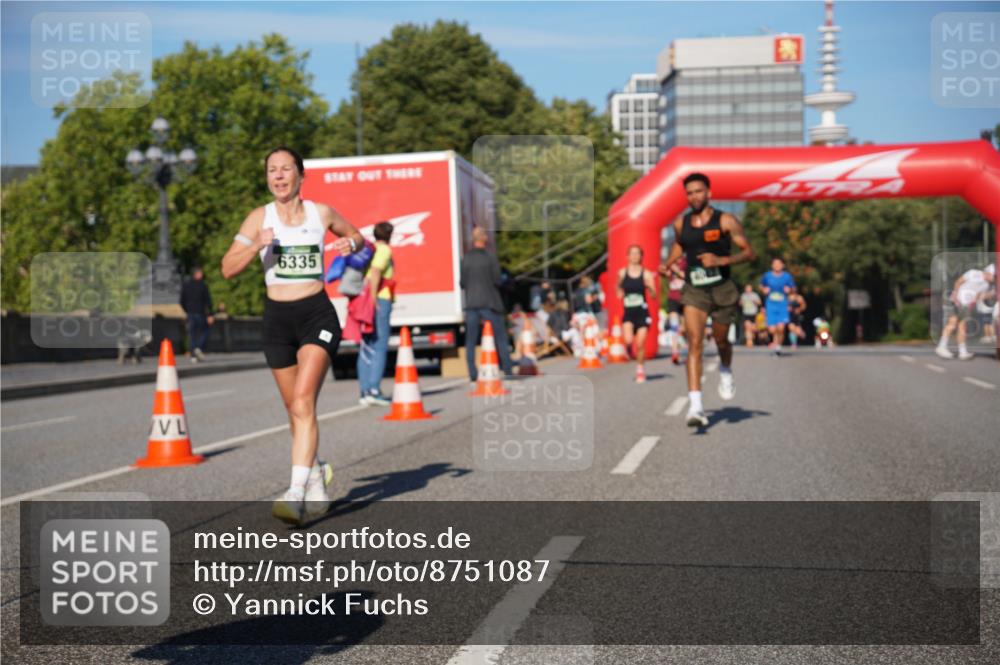 07.09.2025 - BARMER Alsterlauf Yannick Fuchs http://msf.ph/oto/8751087 07.09.2025 09:35:25 Laufen 6335 meine-sportfotos.de