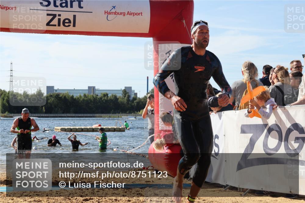 07.09.2025 - 19. Norderstedt Triathlon Luisa Fischer http://msf.ph/oto/8751123 07.09.2025 11:18:33 Schwimmen 148, 253, 278, 1217, 1306 meine-sportfotos.de