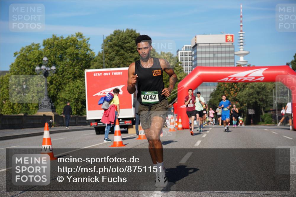 07.09.2025 - BARMER Alsterlauf Yannick Fuchs http://msf.ph/oto/8751151 07.09.2025 09:35:27 Laufen 4042 meine-sportfotos.de