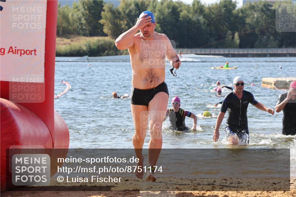 07.09.2025 - 19. Norderstedt Triathlon Luisa Fischer http://msf.ph/oto/8751174 07.09.2025 11:18:39 Schwimmen 148, 253, 278, 822, 826, 1217, 1306 meine-sportfotos.de