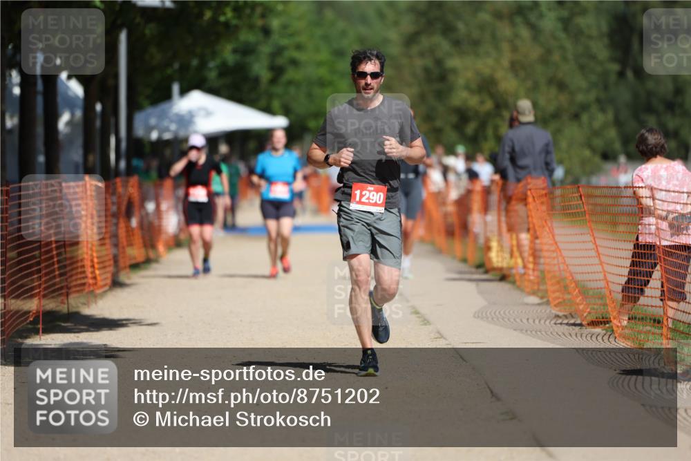 07.09.2025 - 19. Norderstedt Triathlon Michael Strokosch http://msf.ph/oto/8751202 07.09.2025 12:44:47 Laufen 808, 1290 meine-sportfotos.de