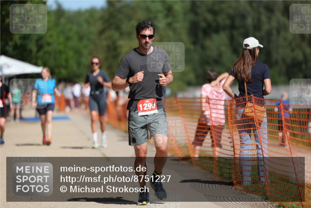 07.09.2025 - 19. Norderstedt Triathlon Michael Strokosch http://msf.ph/oto/8751227 07.09.2025 12:44:49 Laufen 258, 1290 meine-sportfotos.de