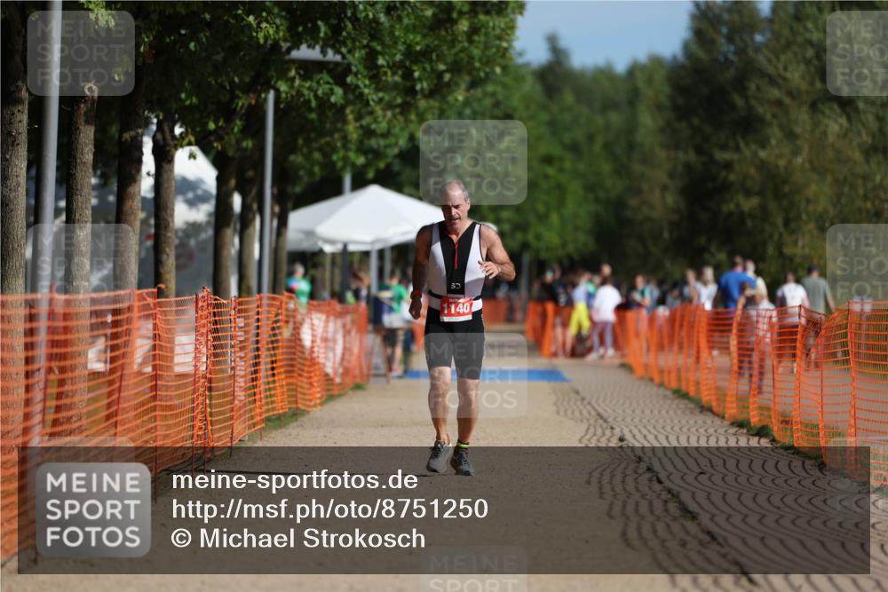 07.09.2025 - 19. Norderstedt Triathlon Michael Strokosch http://msf.ph/oto/8751250 07.09.2025 10:32:40 Laufen 1140 meine-sportfotos.de