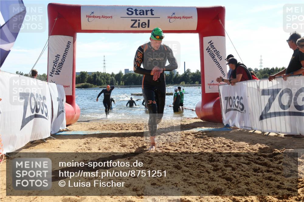 07.09.2025 - 19. Norderstedt Triathlon Luisa Fischer http://msf.ph/oto/8751251 07.09.2025 15:29:37 Schwimmen 492, 496 meine-sportfotos.de