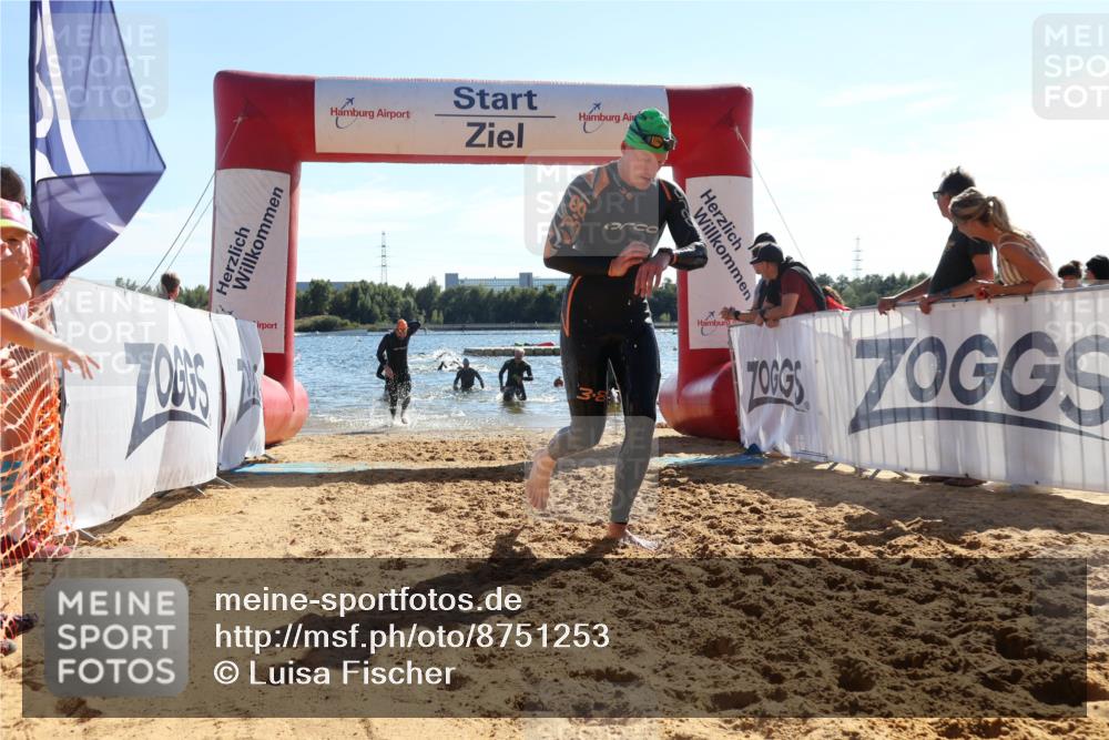 07.09.2025 - 19. Norderstedt Triathlon Luisa Fischer http://msf.ph/oto/8751253 07.09.2025 15:29:37 Schwimmen 492, 496 meine-sportfotos.de
