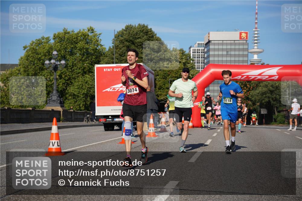 07.09.2025 - BARMER Alsterlauf Yannick Fuchs http://msf.ph/oto/8751257 07.09.2025 09:35:31 Laufen 3074, 5118 meine-sportfotos.de