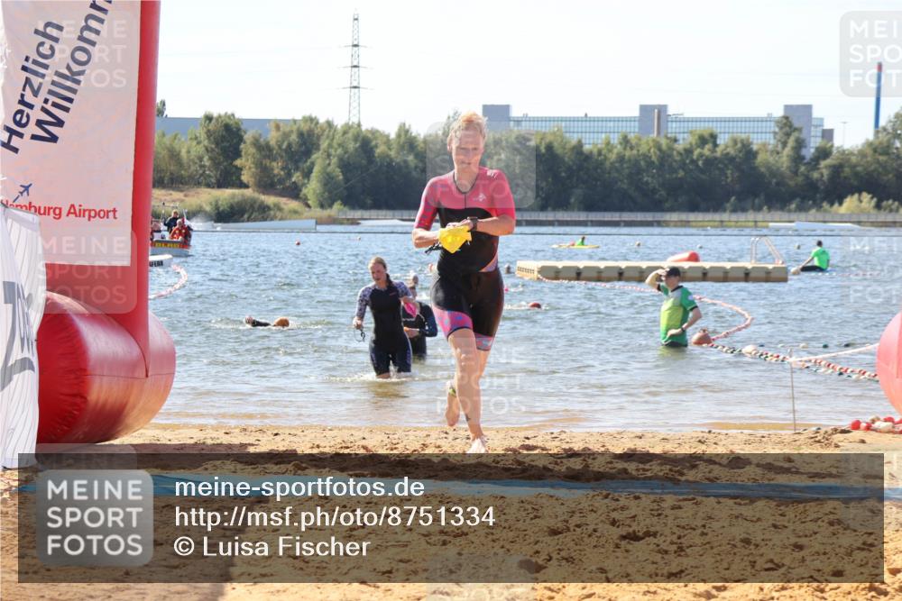 07.09.2025 - 19. Norderstedt Triathlon Luisa Fischer http://msf.ph/oto/8751334 07.09.2025 11:18:58 Schwimmen 155, 191, 299, 801 meine-sportfotos.de