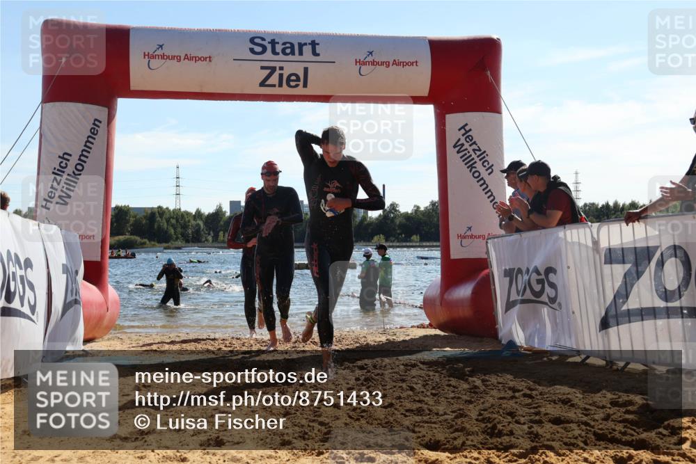 07.09.2025 - 19. Norderstedt Triathlon Luisa Fischer http://msf.ph/oto/8751433 07.09.2025 15:30:03 Schwimmen 493, 494, 502, 525, 546, 547 meine-sportfotos.de