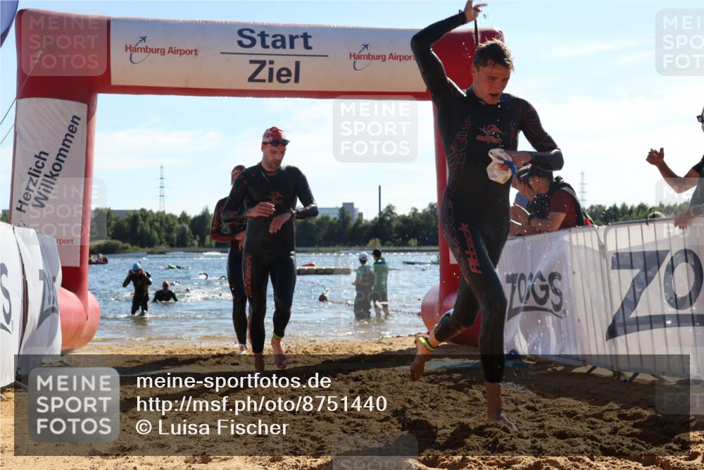 07.09.2025 - 19. Norderstedt Triathlon Luisa Fischer http://msf.ph/oto/8751440 07.09.2025 15:30:03 Schwimmen 493, 494, 502, 525, 546, 547 meine-sportfotos.de