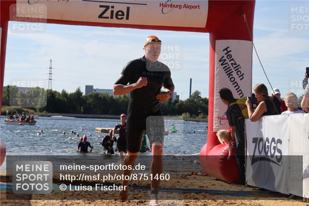 07.09.2025 - 19. Norderstedt Triathlon Luisa Fischer http://msf.ph/oto/8751460 07.09.2025 11:19:17 Schwimmen 184, 201, 303, 1371 meine-sportfotos.de