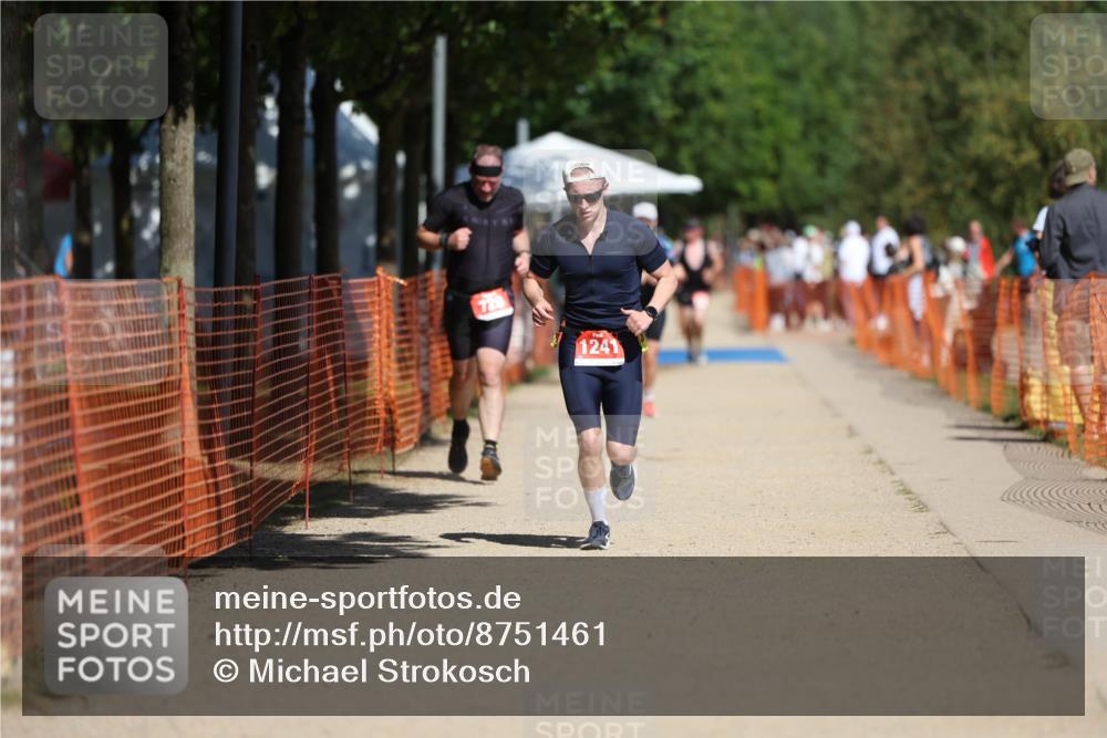 07.09.2025 - 19. Norderstedt Triathlon Michael Strokosch http://msf.ph/oto/8751461 07.09.2025 12:45:06 Laufen 729, 811, 1241 meine-sportfotos.de