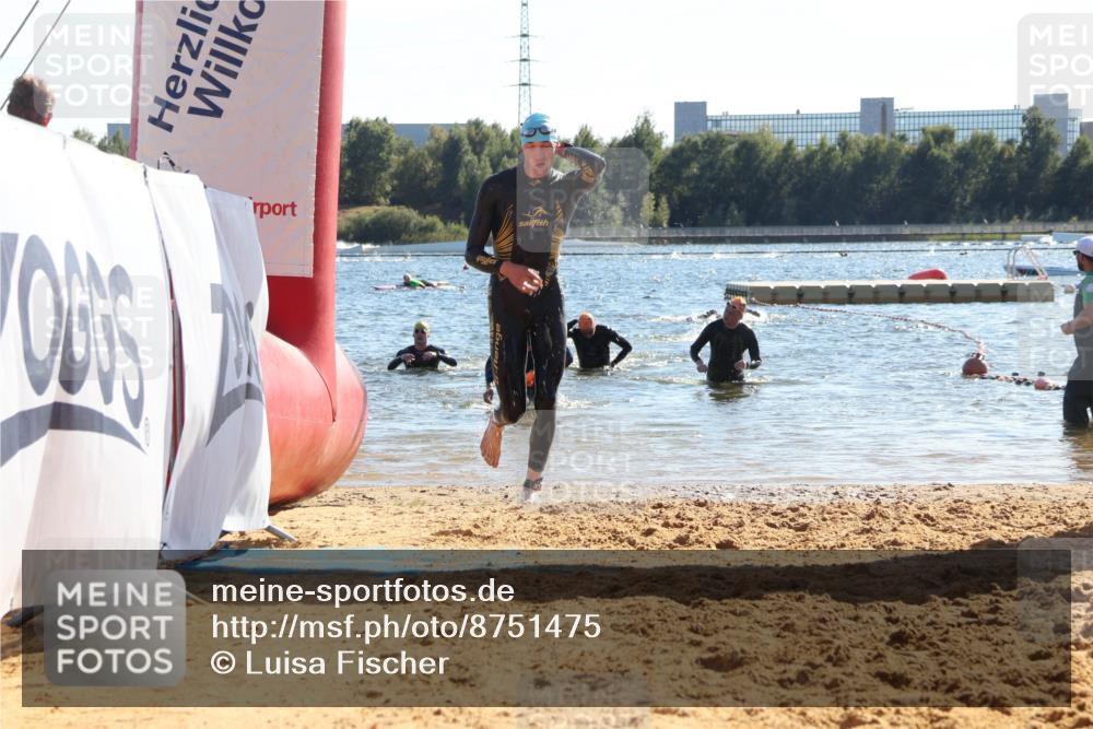 07.09.2025 - 19. Norderstedt Triathlon Luisa Fischer http://msf.ph/oto/8751475 07.09.2025 15:30:08 Schwimmen 493, 494, 502, 525, 544, 546, 547 meine-sportfotos.de