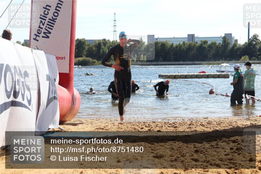 07.09.2025 - 19. Norderstedt Triathlon Luisa Fischer http://msf.ph/oto/8751480 07.09.2025 15:30:09 Schwimmen 493, 494, 502, 525, 544, 546, 547 meine-sportfotos.de