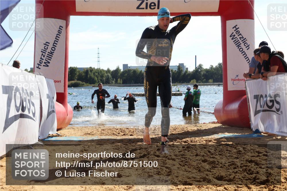 07.09.2025 - 19. Norderstedt Triathlon Luisa Fischer http://msf.ph/oto/8751500 07.09.2025 15:30:11 Schwimmen 490, 493, 494, 502, 525, 544, 546, 547 meine-sportfotos.de