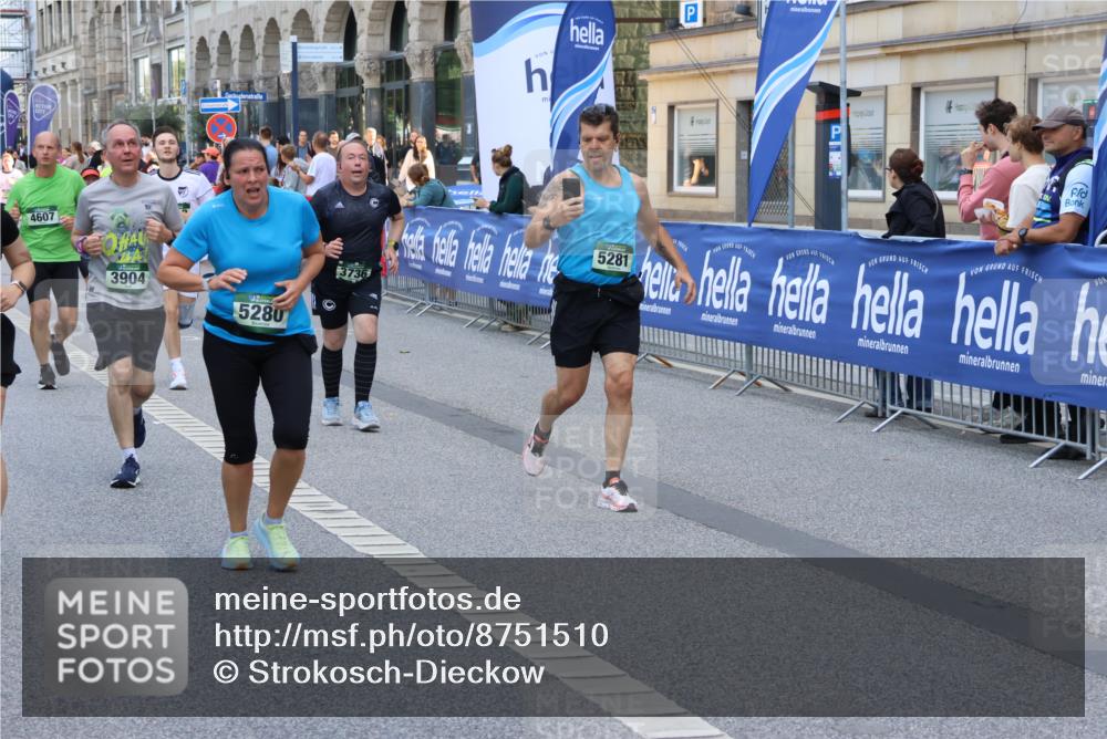 07.09.2025 - BARMER Alsterlauf Strokosch-Dieckow http://msf.ph/oto/8751510 07.09.2025 10:15:10 Ziel 2132, 2698, 2705, 2936, 3243, 3548, 3703, 3885, 3886, 4007, 4024, 4442, 4443, 4756, 4757, 5952, 6047, 6194, 6263, 6266, 6267, 6273, 8482 meine-sportfotos.de
