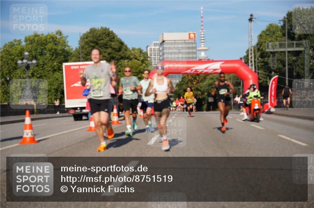 07.09.2025 - BARMER Alsterlauf Yannick Fuchs http://msf.ph/oto/8751519 07.09.2025 09:35:40 Laufen  meine-sportfotos.de