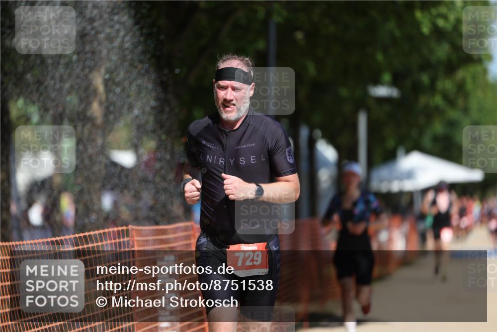 07.09.2025 - 19. Norderstedt Triathlon Michael Strokosch http://msf.ph/oto/8751538 07.09.2025 12:45:13 Laufen 729, 1241, 1343 meine-sportfotos.de
