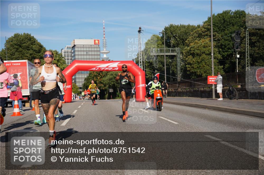 07.09.2025 - BARMER Alsterlauf Yannick Fuchs http://msf.ph/oto/8751542 07.09.2025 09:35:40 Laufen 9, 66, 4594, 5906 meine-sportfotos.de