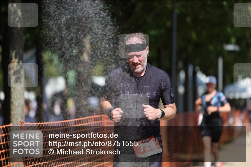 07.09.2025 - 19. Norderstedt Triathlon Michael Strokosch http://msf.ph/oto/8751555 07.09.2025 12:45:14 Laufen 729, 1241, 1343 meine-sportfotos.de