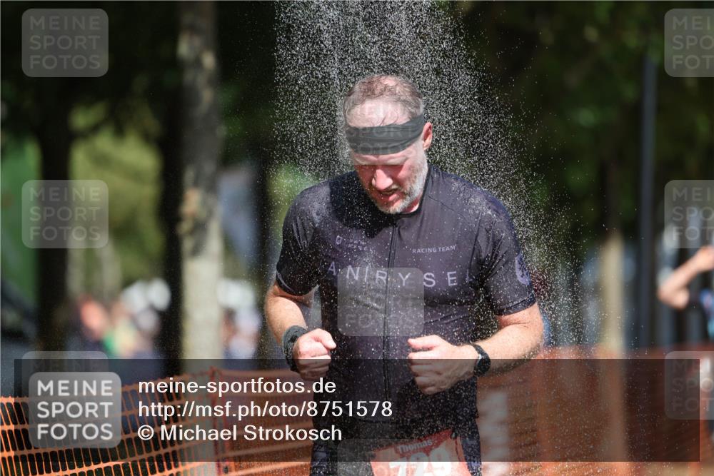07.09.2025 - 19. Norderstedt Triathlon Michael Strokosch http://msf.ph/oto/8751578 07.09.2025 12:45:15 Laufen 729, 1241, 1343 meine-sportfotos.de
