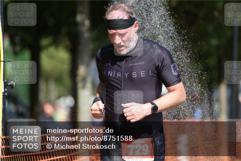 07.09.2025 - 19. Norderstedt Triathlon Michael Strokosch http://msf.ph/oto/8751588 07.09.2025 12:45:15 Laufen 729, 1241, 1343 meine-sportfotos.de