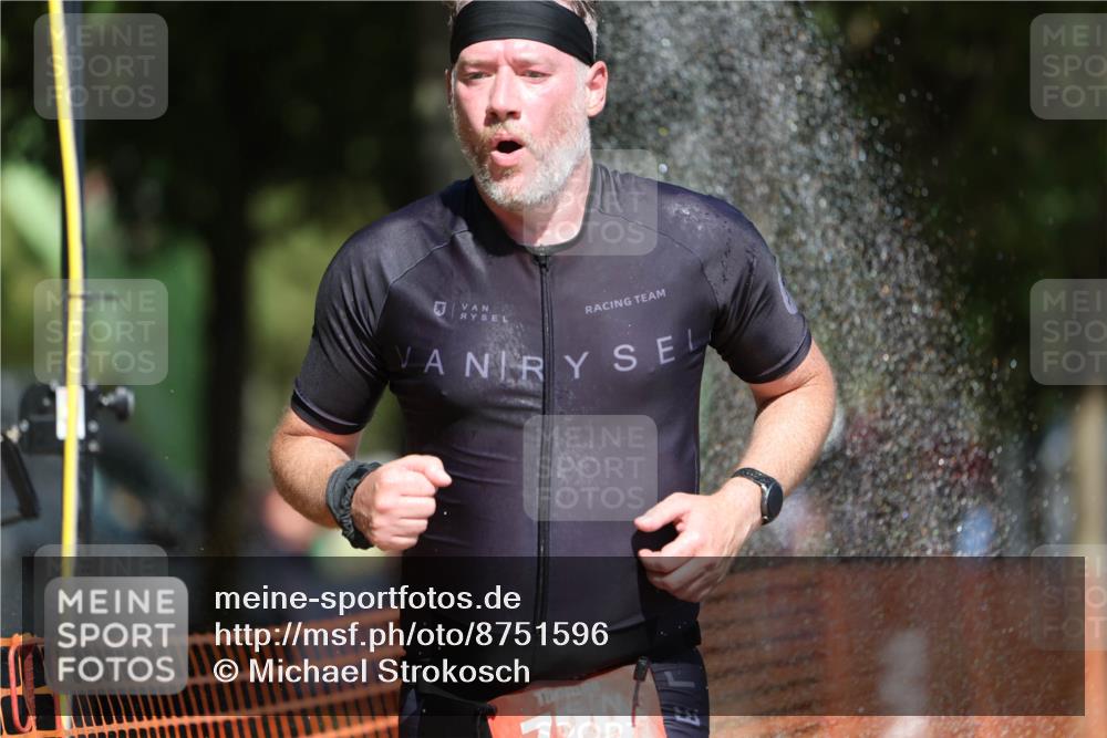 07.09.2025 - 19. Norderstedt Triathlon Michael Strokosch http://msf.ph/oto/8751596 07.09.2025 12:45:15 Laufen 729, 1241, 1343 meine-sportfotos.de