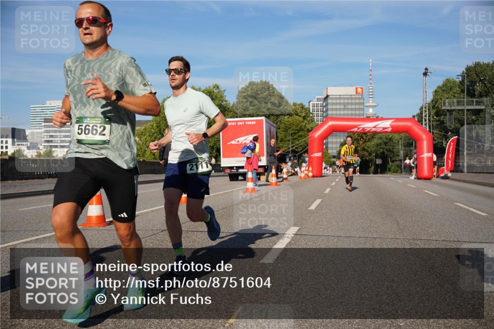 07.09.2025 - BARMER Alsterlauf Yannick Fuchs http://msf.ph/oto/8751604 07.09.2025 09:35:42 Laufen 5662, 2111 meine-sportfotos.de