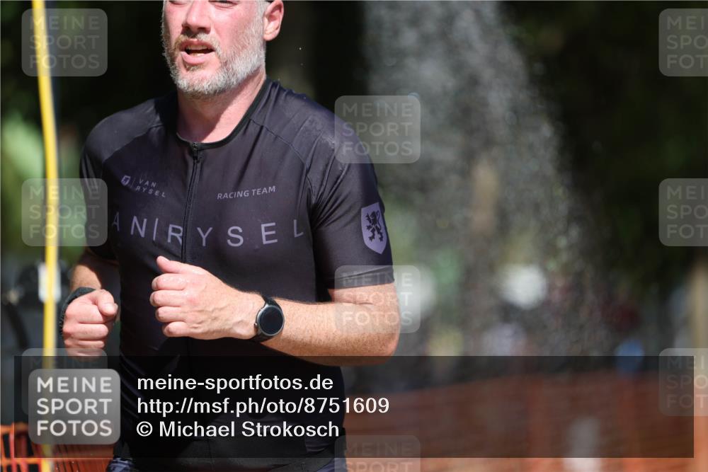 07.09.2025 - 19. Norderstedt Triathlon Michael Strokosch http://msf.ph/oto/8751609 07.09.2025 12:45:16 Laufen 729, 1272, 1343 meine-sportfotos.de