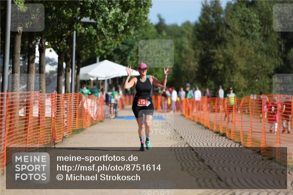 07.09.2025 - 19. Norderstedt Triathlon Michael Strokosch http://msf.ph/oto/8751614 07.09.2025 10:34:33 Laufen 1141 meine-sportfotos.de