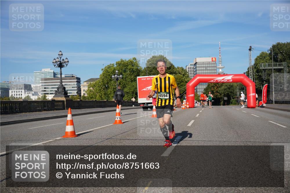 07.09.2025 - BARMER Alsterlauf Yannick Fuchs http://msf.ph/oto/8751663 07.09.2025 09:35:45 Laufen 4594 meine-sportfotos.de