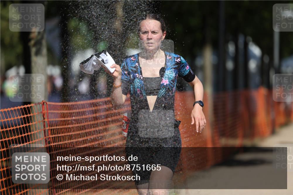 07.09.2025 - 19. Norderstedt Triathlon Michael Strokosch http://msf.ph/oto/8751665 07.09.2025 12:45:18 Laufen 729, 1272, 1343 meine-sportfotos.de