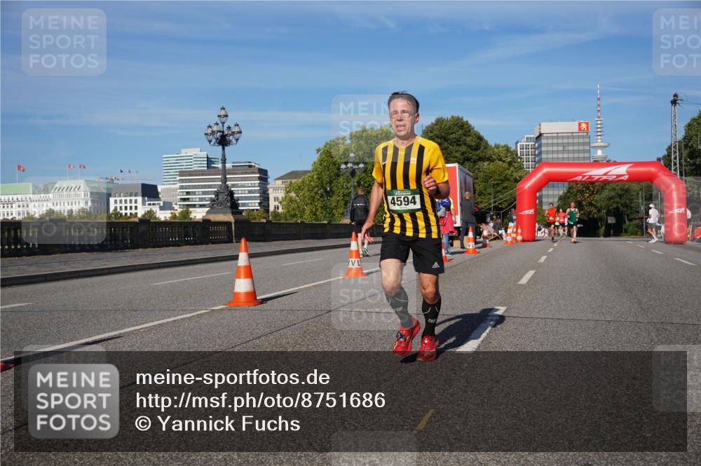 07.09.2025 - BARMER Alsterlauf Yannick Fuchs http://msf.ph/oto/8751686 07.09.2025 09:35:46 Laufen 4594 meine-sportfotos.de