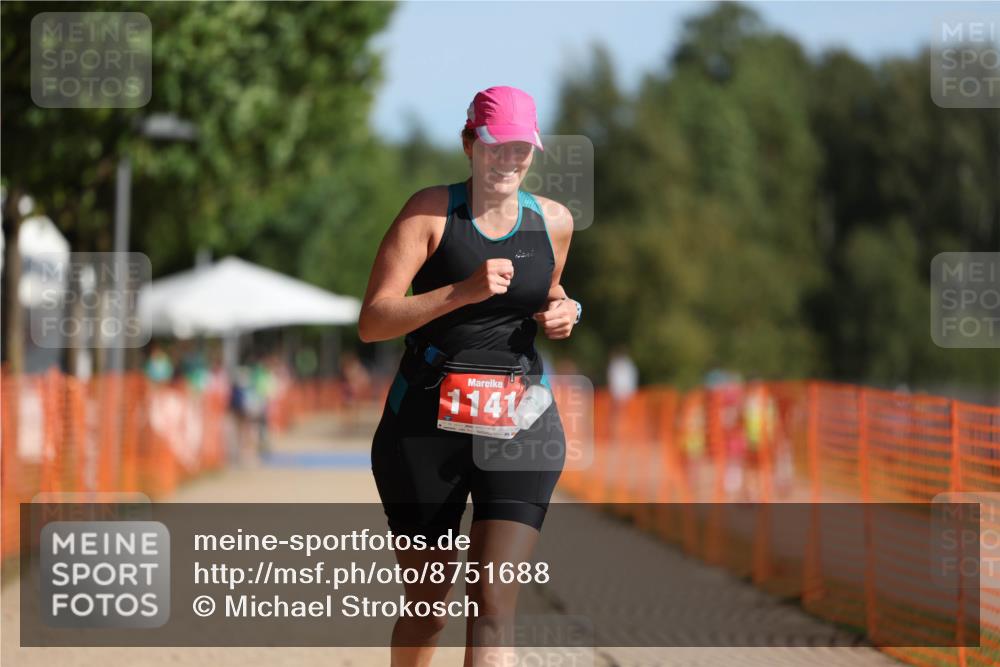 07.09.2025 - 19. Norderstedt Triathlon Michael Strokosch http://msf.ph/oto/8751688 07.09.2025 10:34:39 Laufen 1141 meine-sportfotos.de