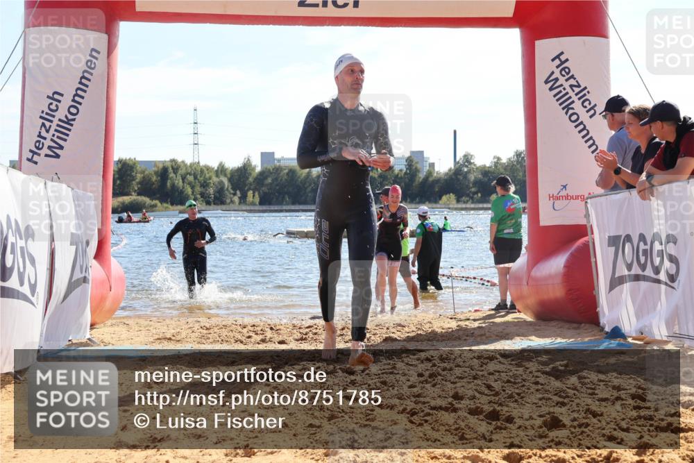 07.09.2025 - 19. Norderstedt Triathlon Luisa Fischer http://msf.ph/oto/8751785 07.09.2025 15:31:16 Schwimmen 531, 542, 926 meine-sportfotos.de