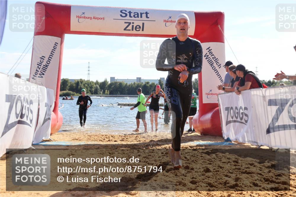 07.09.2025 - 19. Norderstedt Triathlon Luisa Fischer http://msf.ph/oto/8751794 07.09.2025 15:31:17 Schwimmen 531, 542, 926 meine-sportfotos.de