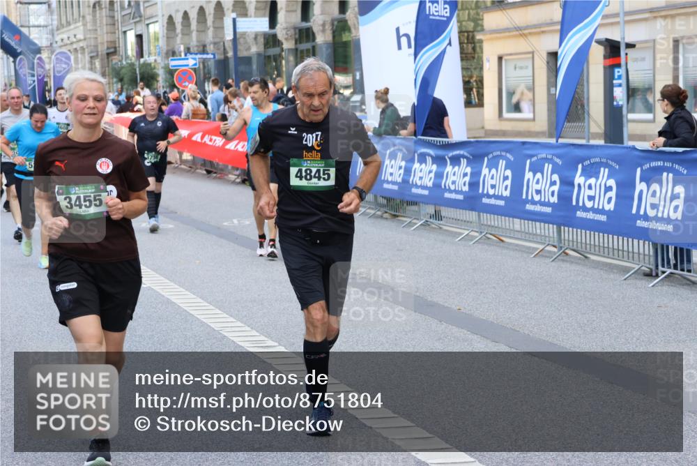 07.09.2025 - BARMER Alsterlauf Strokosch-Dieckow http://msf.ph/oto/8751804 07.09.2025 10:15:07 Ziel 2132, 2674, 2698, 2705, 2936, 3243, 3548, 3703, 3885, 3886, 4024, 4442, 4443, 4756, 4757, 5952, 6047, 6194, 6263, 6266, 6267, 6273, 8482 meine-sportfotos.de