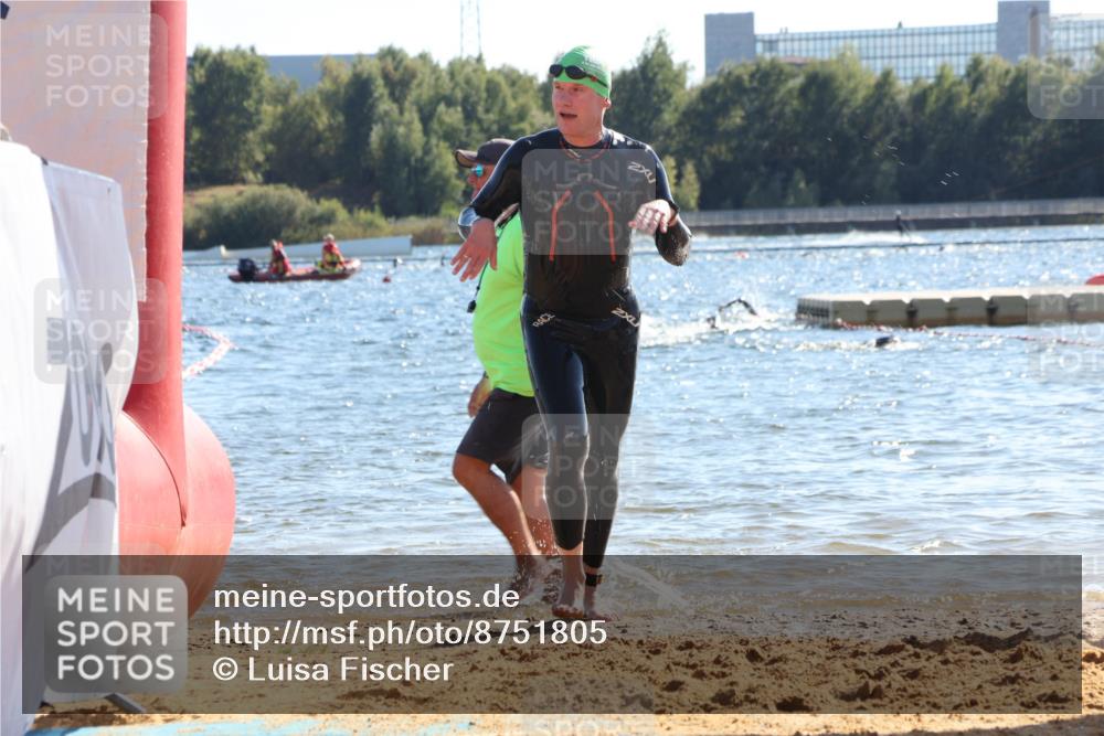 07.09.2025 - 19. Norderstedt Triathlon Luisa Fischer http://msf.ph/oto/8751805 07.09.2025 15:31:19 Schwimmen 531, 542, 926 meine-sportfotos.de